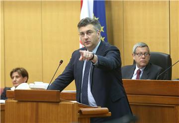 Plenković oporbi: Nećete smijeniti Martinu Dalić