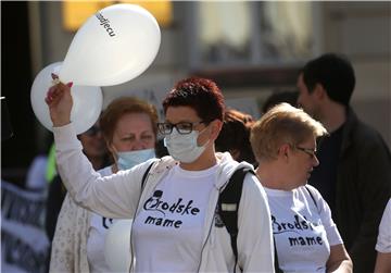 Protesters from Slavonski Brod meet with PM