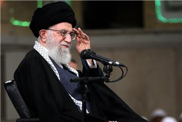 Ajatolah Ali Khamenei napad na Siriju nazvao zločinom