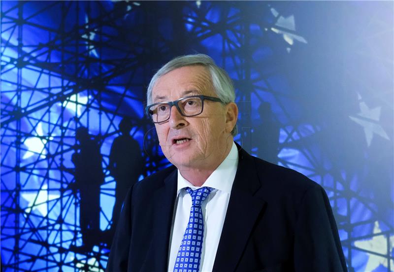 Juncker: zapadnom Balkanu dati europsku perspektivu jer će u  suprotnom ponovno doći do rata