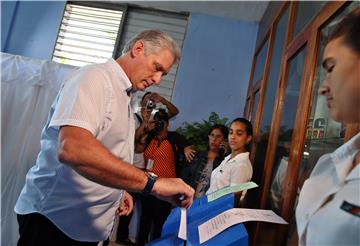 Miguel Diaz-Canel nominiran za nasljednika Raula Castra 