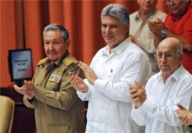 (FILE) CUBA PARLIAMENT GOVERNMENT