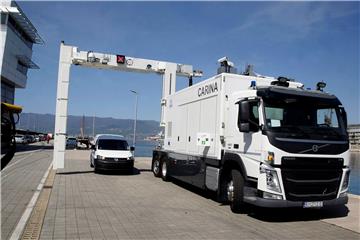 Customs Administration in Rijeka Port receives new mobile X-ray inspection system