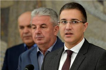 NIje bilo fizičkog sukoba Šešelja i policijskih djelatnika u Skupštini Srbije - ministar