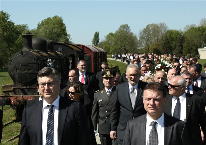 U Jasenovcu održana službena komemoracija žrtvama ustaškoga koncentracijskog logora