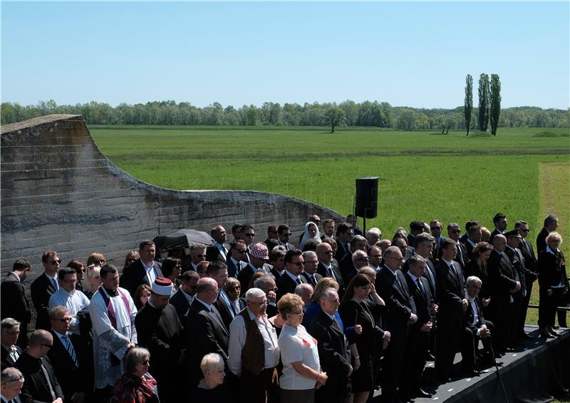 U Jasenovcu održana službena komemoracija žrtvama ustaškoga koncentracijskog logora