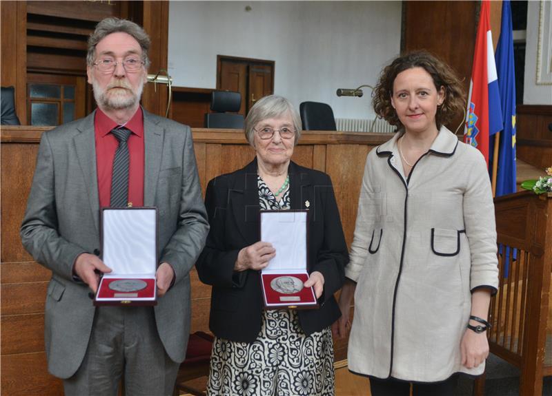 Prevoditeljima Dori Maček i Dubravku Torjancu dodijeljene Nagrade Iso Velikanović