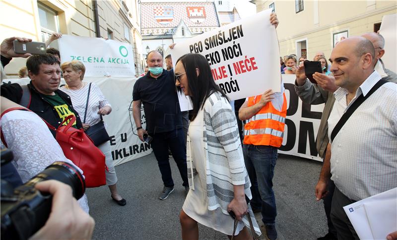 Prosvjed protiv usvajanja prijedlog Plana gospodarenja otpadom u Zagrebu