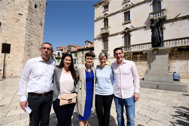 Konferencija za medije građanske inicijative Narod odlučuje