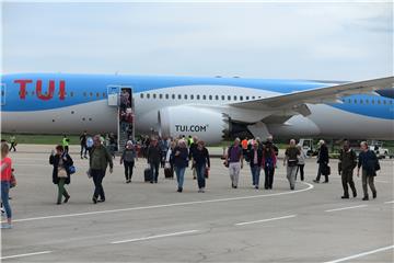 U pulsku zračnu luku iz Londona sletio Boeing 787-900 Dreamliner s 329 putnika