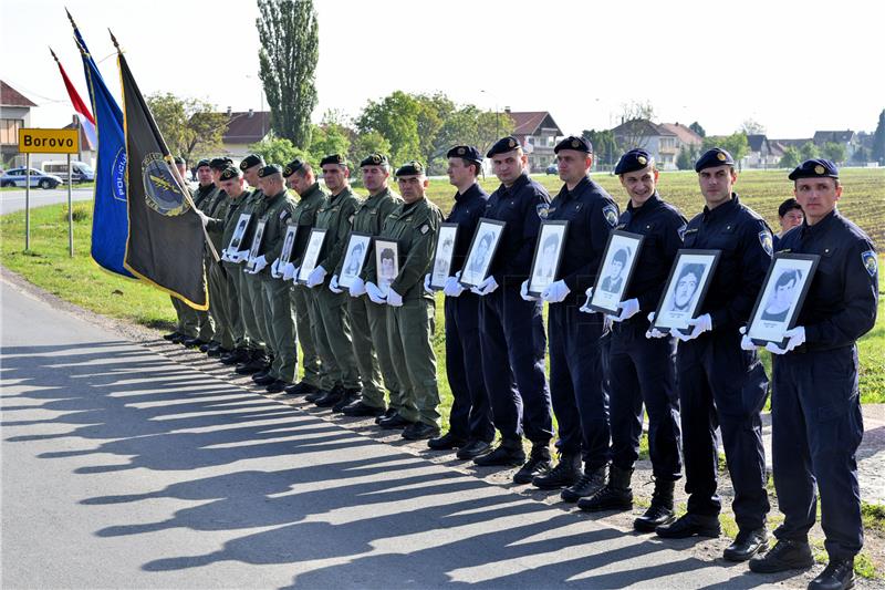 Commemoration held for 12 policemen killed by Serb paramilitaries