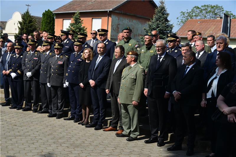 Komemorativna svečanost u Borovu za 12 ubijenih redarstvenika 1991.