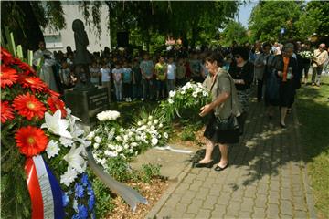 Slavonski Brod se sjeća najtežeg ratnog dana, u bombardiranju 3. svibnja 1992. ubijeno sedmero djece