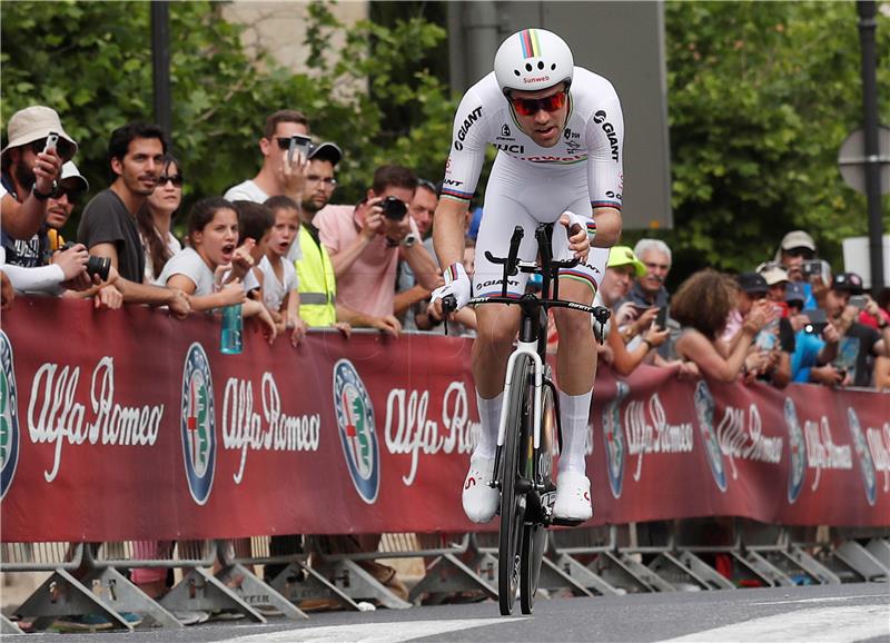 Giro d'Italia: Tom Dumoulin u obranu naslova krenuo pobjedom