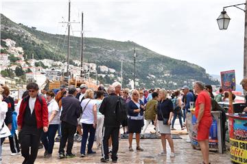 Turisti u povijesnoj jezgri Dubrovnika