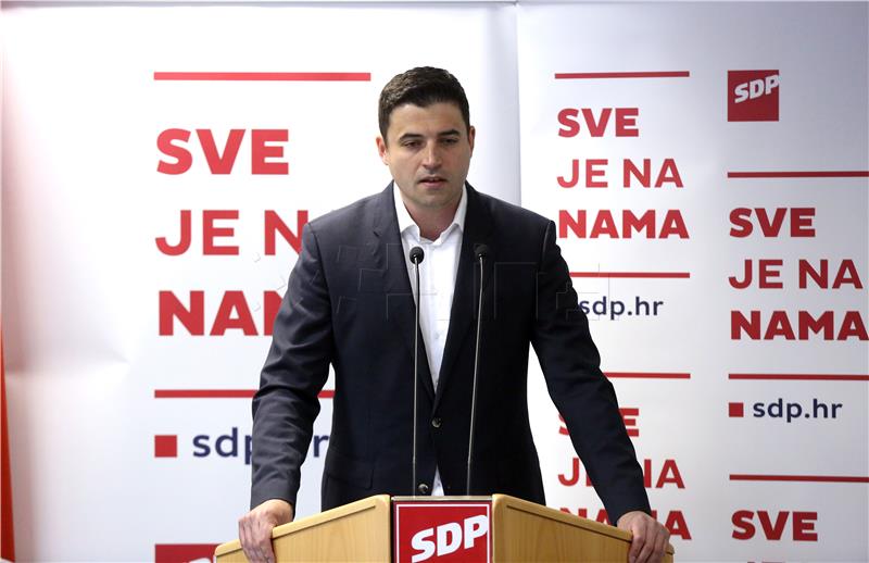 Bernardic says SDP to employ young people, cut VAT in tourism