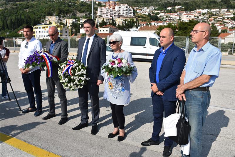 U povodu 26. obljetnice potonuća „Aurore“ u more položeni vijenci
