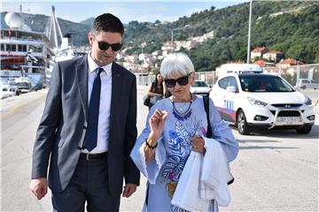 U povodu 26. obljetnice potonuća „Aurore“ u more položeni vijenci