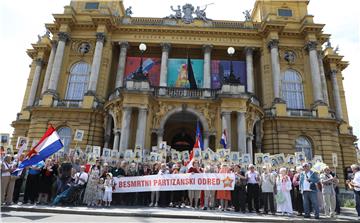 Mimohod "Besmrtni partizanski odred"