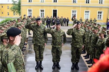 Dodjela beretki pripadnicima bojne Vukovi