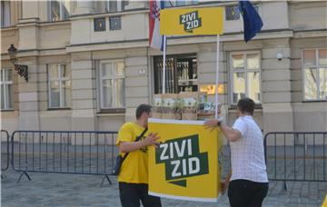 Konferencija za medije Živog zida