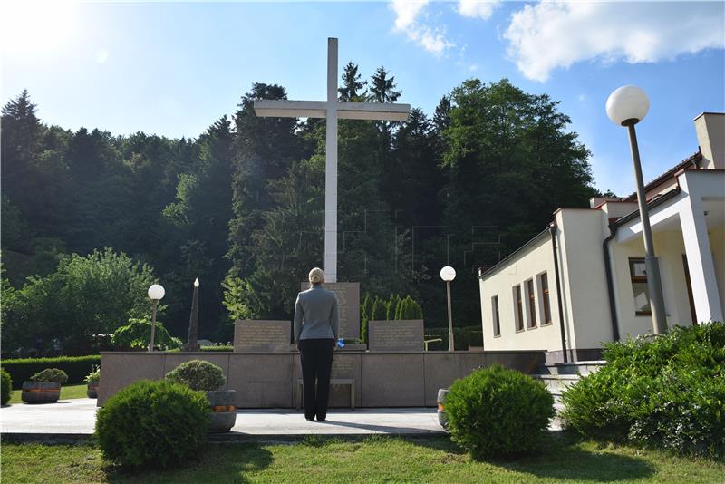 President honours Croatian victims killed after WWII