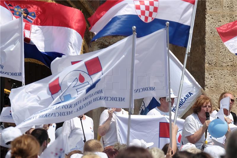 Prosvjedna povorka medicinskih sestara i tehničara