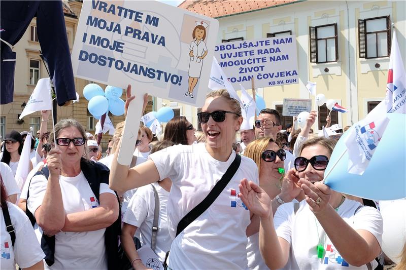 Prosvjedna povorka medicinskih sestara i tehničara