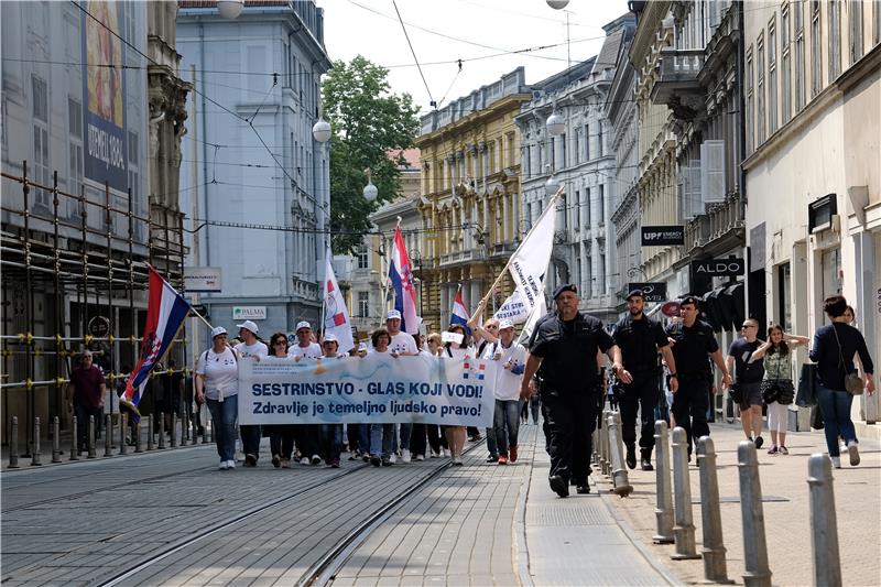 Prosvjedna povorka medicinskih sestara i tehničara