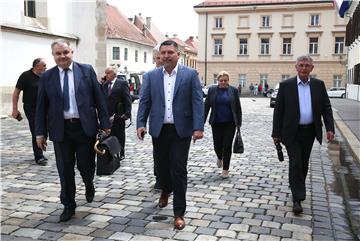 Coalition partners: Settlement needs to be reached, Plenkovic not responsible