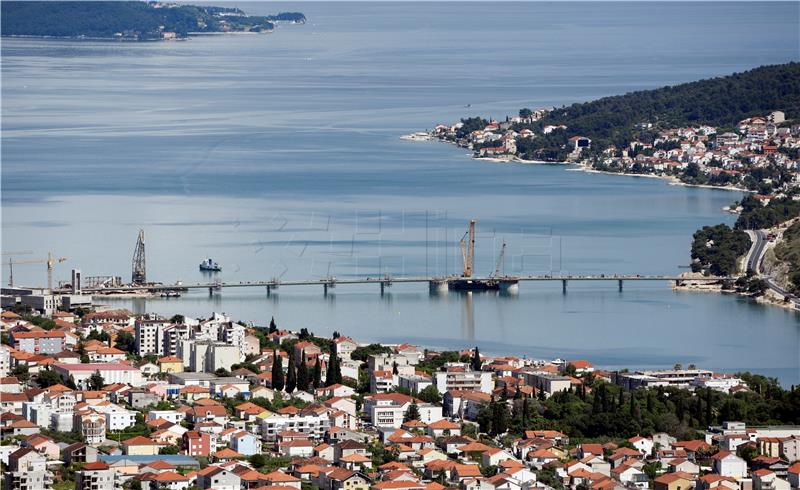 Trogir novim mostom spojen sa Čiovom