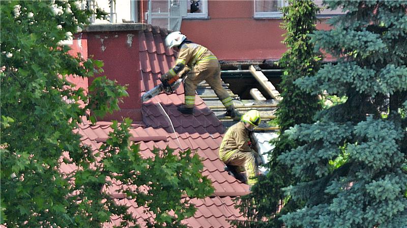 × Ugašen požar na krovištu vojarne "Petar Stipetić" u Karlovcu