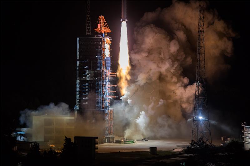 CHINA ROCKET LAUNCH LONG MARCH 4C