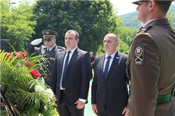 Otkriveno spomen obilježje masovne grobnice žrtava iz Domovinskoga rata