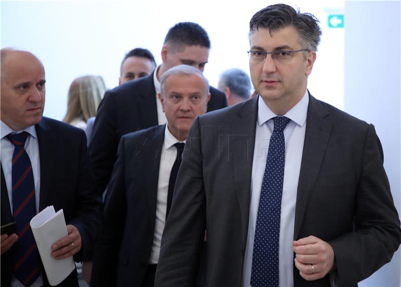 Plenkovic: Petrov should say who he had invited