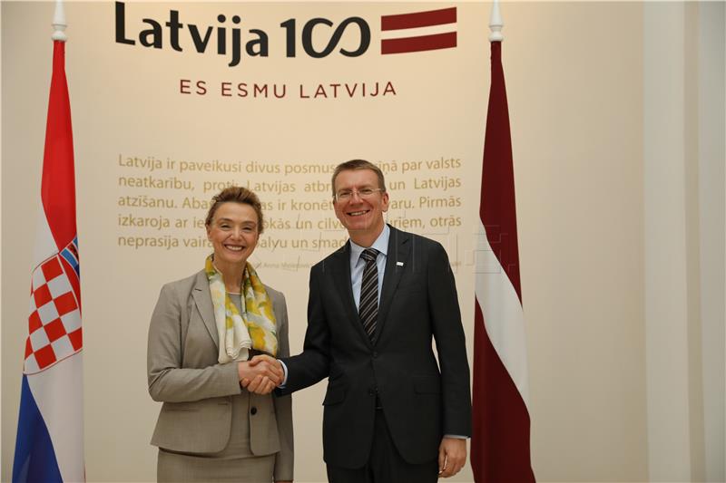 Croatian FM visits Latvia