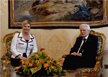 Grabar-Kitarović i Mattarella razgovarali o unapređenju suradnje