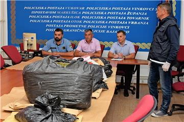 U Gradištu kod Županje policija zaplijenila više od 10 kilograma marihuane