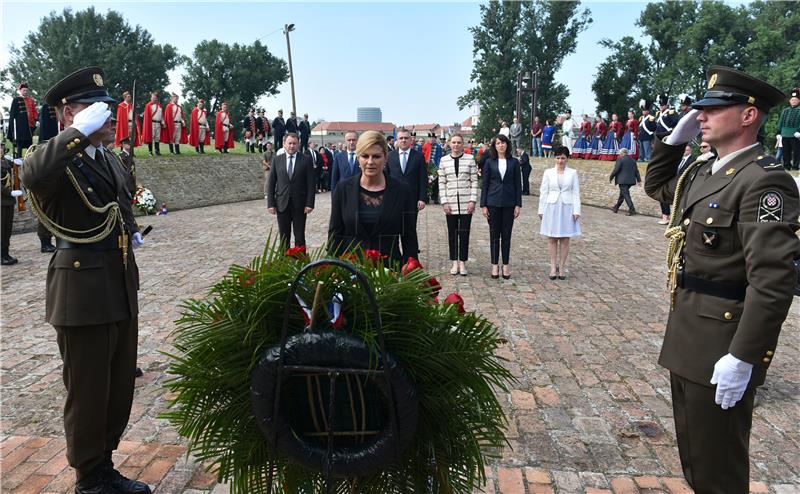 Predsjednica Grabar-Kitarović na obilježavanju dana Osječko-baranjske županije