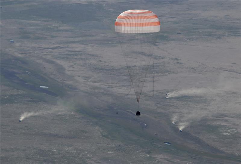 KAZAKHSTAN RUSSIA SPACE LANDING