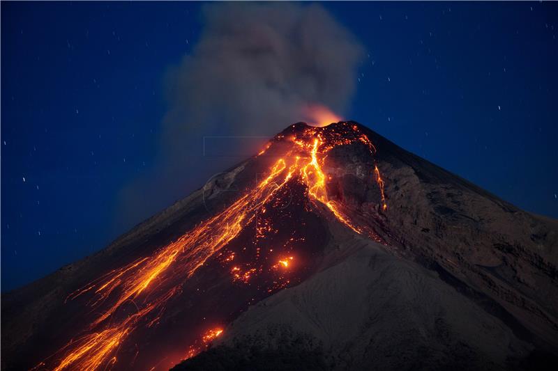 Guatemala: Najmanje šest mrtvih nakon erupcije vulkana