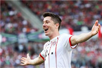 SP Rusija: Lewandowski predvodi, Glik upitan