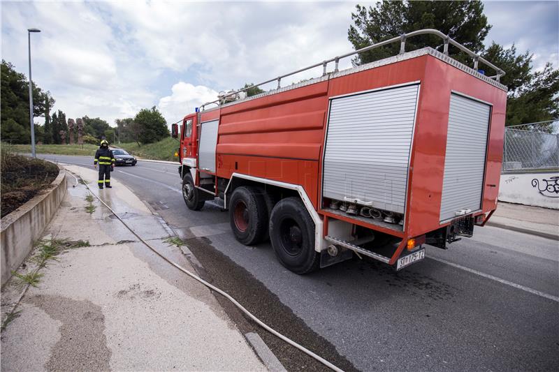 Split: Požar u blizini hotela Zagreb