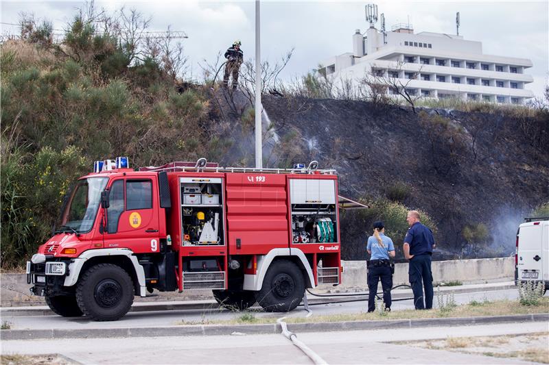 Split: Požar u blizini hotela Zagreb