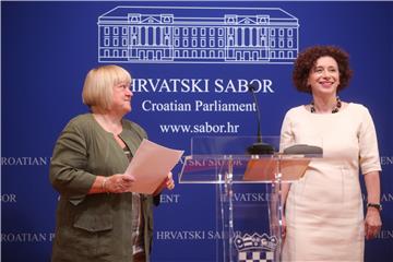 Konferencija za medije Kluba zastupnika GLAS-a i HSU