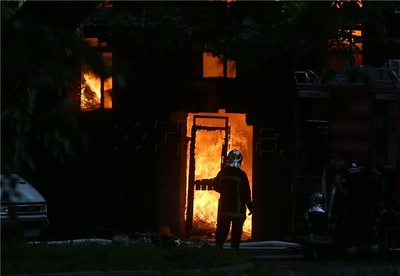 Požar u Heinzlovoj: Gori 'Stara Zagrepčanka'