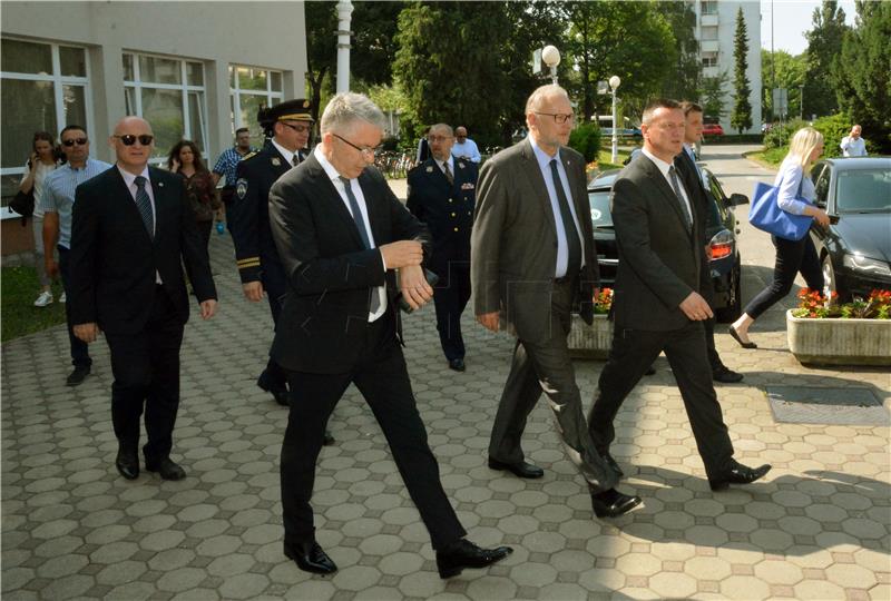 Božinović sudjelovao na svečanosti obilježavanja završetka razminiranja Brodsko-posavske županije 