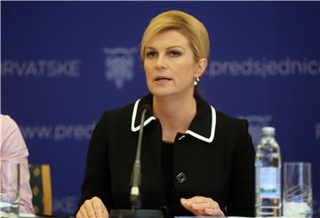 Grabar-Kitarović predstavlja demografske mjere: Riječ je o životnom pitanju