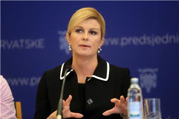 Grabar-Kitarović predstavlja demografske mjere: Riječ je o životnom pitanju