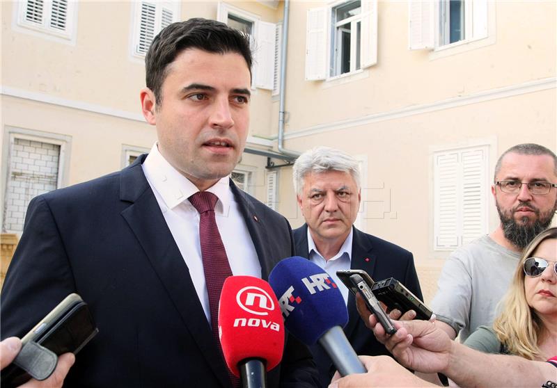 SDP leader: Only true demographic measure is well paid job